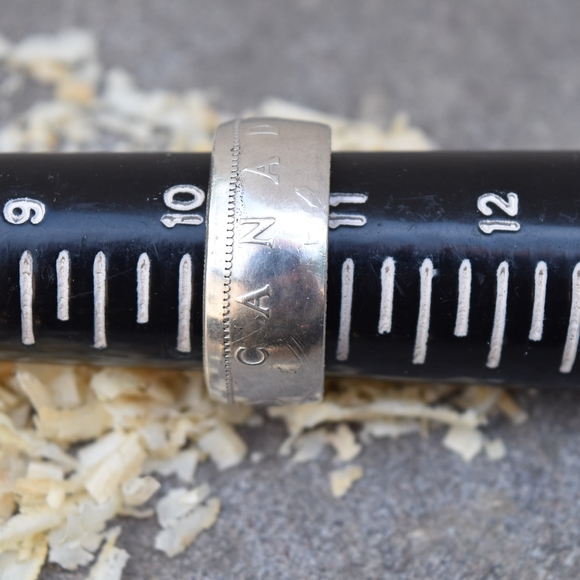 NEW Handmade Canadian Silver Dollar Ring - Picture 4 of 4